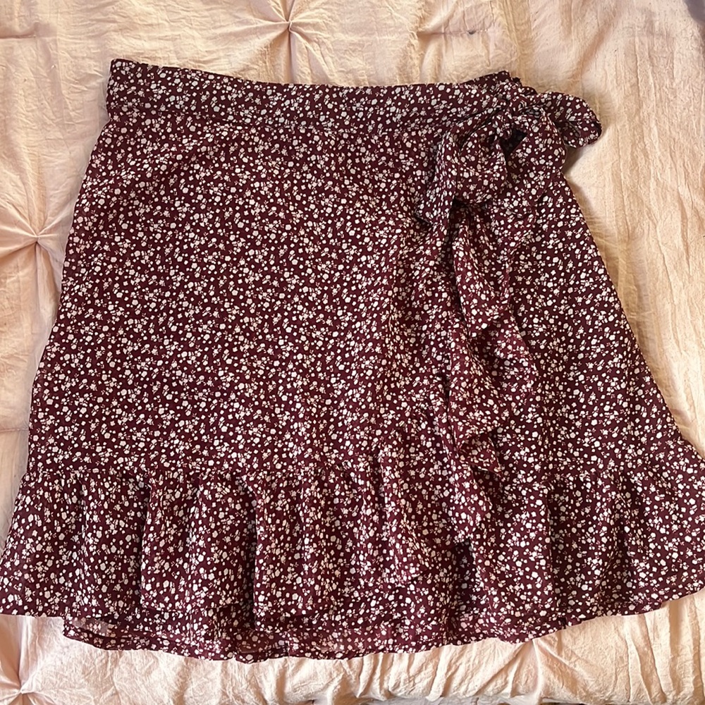 Hollister Ultra-High Rise Skirt Size Small